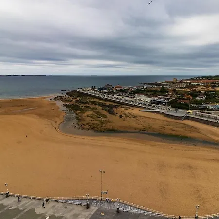 Apartamento Con Vistas Al Mar, Playa San Lorenzo *